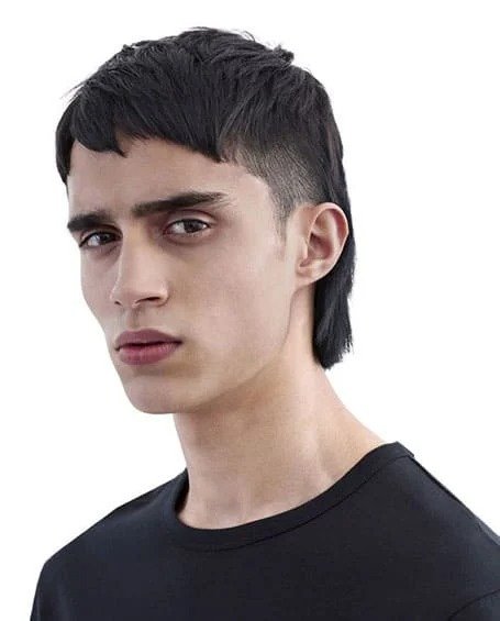 Asymetrical-Fringe-with-fade-Mullet