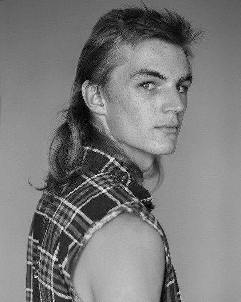 Mullet-with-Textured-Haircut