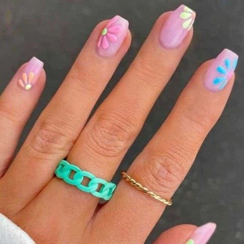 Splendid-Cute-Short-Coffin-Nails