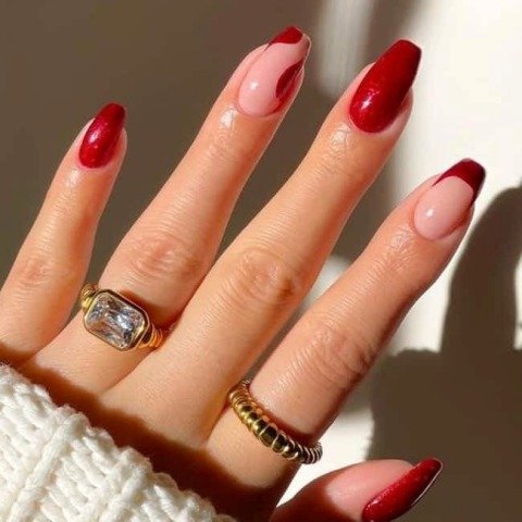 Wonderful-Red-Short-Coffin-Nails