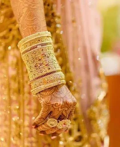 indian-bridal-bangle