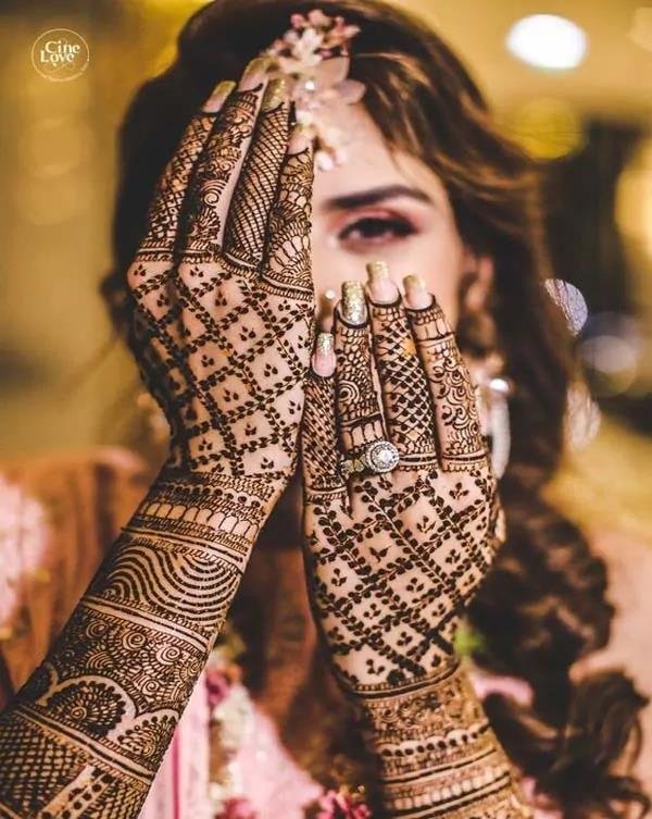 different-mehndi-designs-for-hands