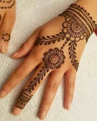 front-hand-mehndi-design