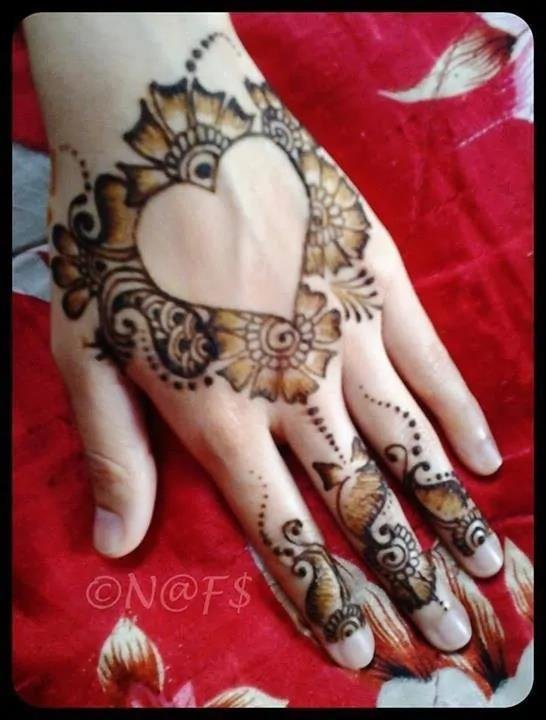 mehndi-design-for-hands-easy