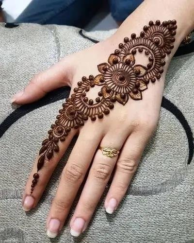 mehndi-design-front-hand