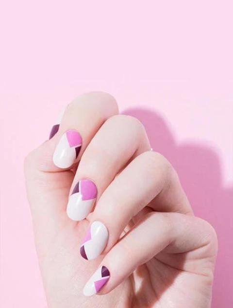 Pink-and-White-Nail-Designs