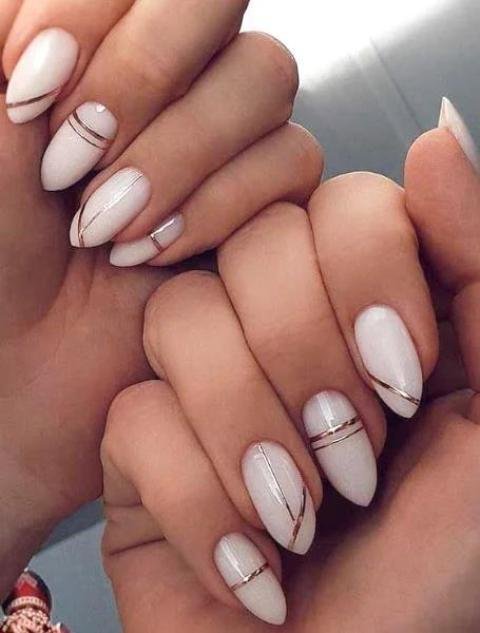 White-and-Gold-Nail-Designs