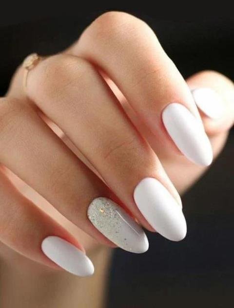 White-with-Glitter-Nails