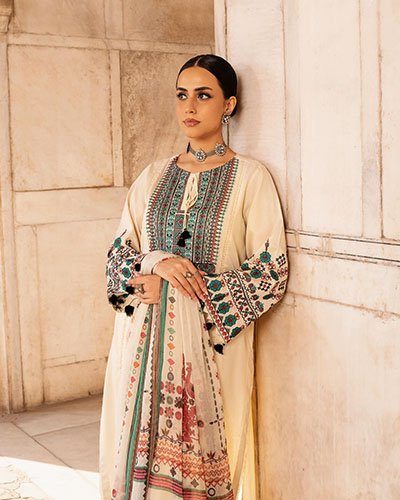 sapphire-eid-dresses-2024